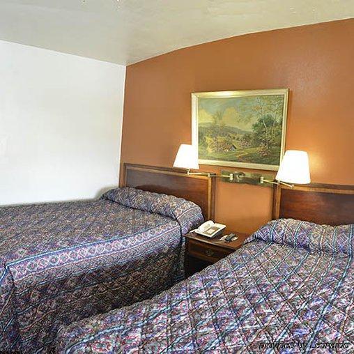 Rodeway Inn & Suites Pendleton Quarto foto